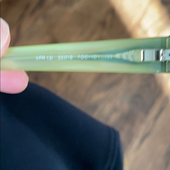 Like new Prada glasses - Picture 3 of 4